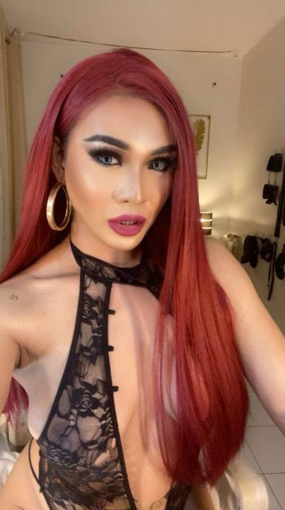 Webcam chat profile for GretaLee: Bondage & discipline