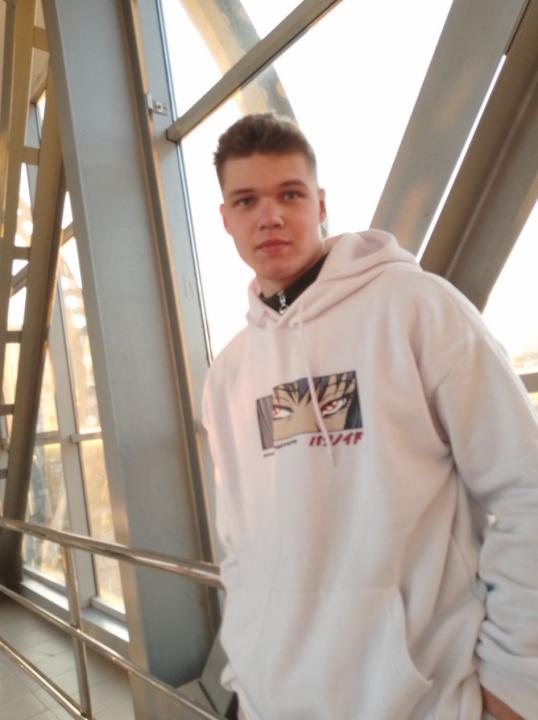 Webcam chat profile for lucaslong: Ask about my other activities