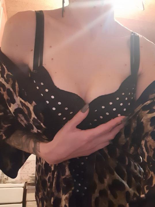 Webcam chat profile for 001Mistress