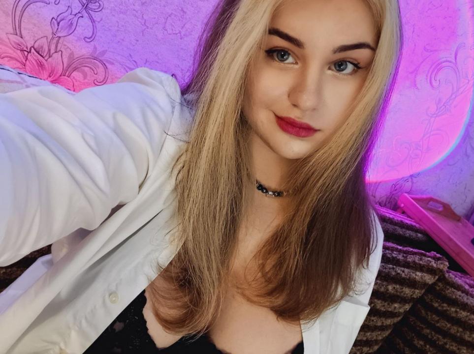 Webcam chat profile for AlSunset22: Sports