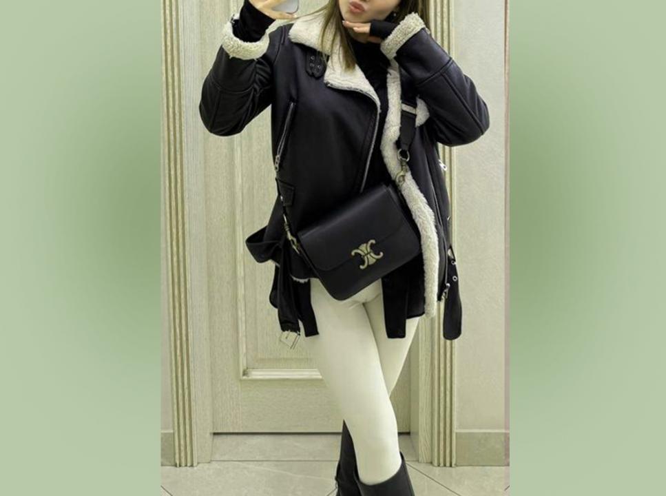 Webcam chat profile for Shuanet: Legs, feet & shoes