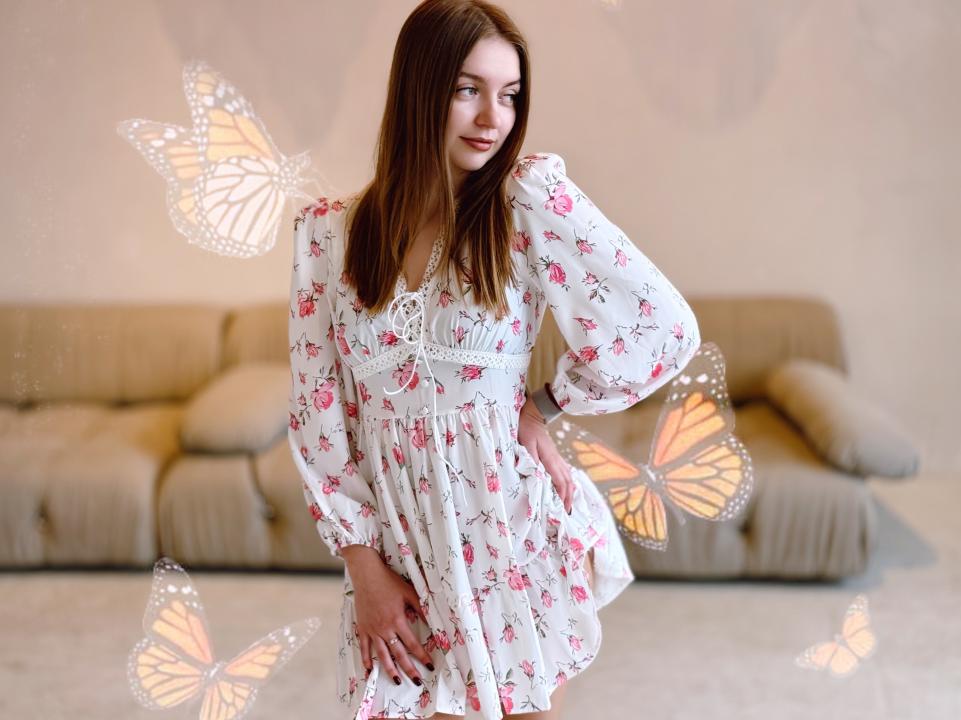 Webcam chat profile for MaryJoy: Legs, feet & shoes