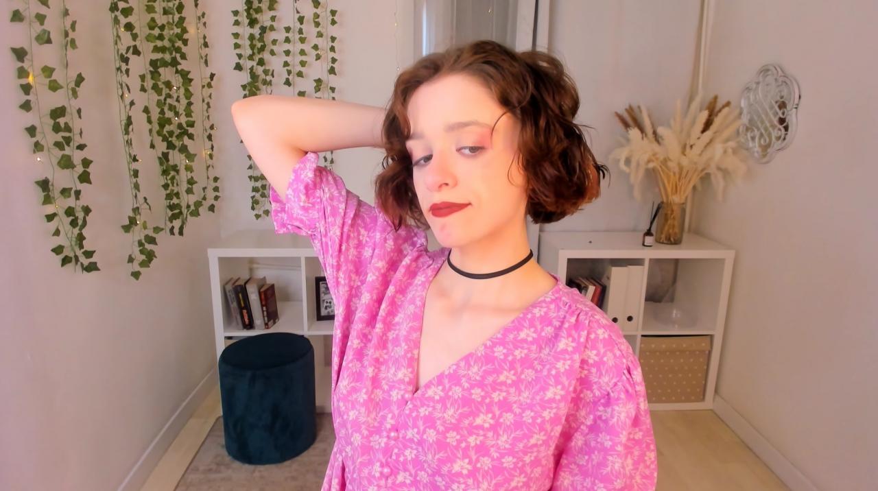 Webcam chat profile for FrancescaSmit: Kissing