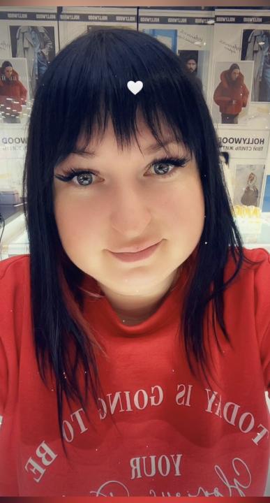 Webcam chat profile for TenderGlow1