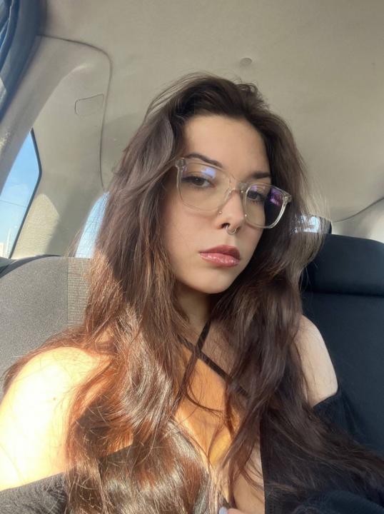 Webcam chat profile for KatherineE: Ask about my Hobbies