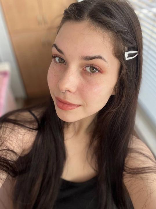 Webcam chat profile for KatherineE: Ask about my Hobbies