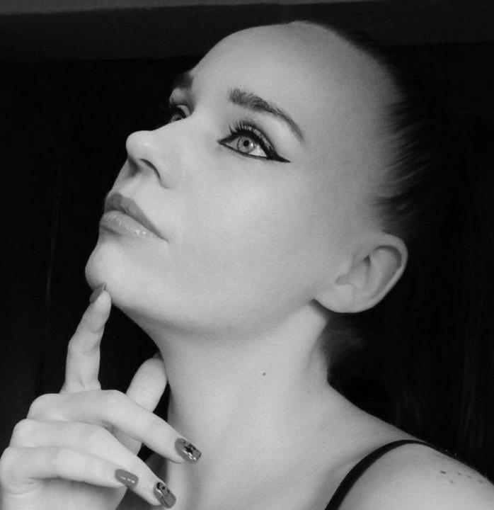 Webcam chat profile for Solomia: Ask about my Hobbies