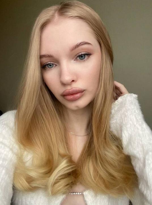 Webcam chat profile for CharmingStorm