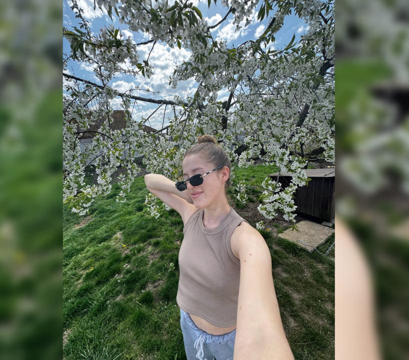 Webcam chat profile for milkaa72: Outfits