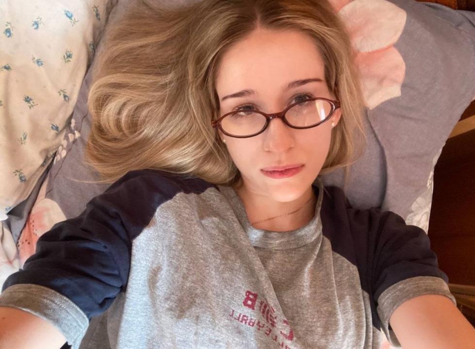 Webcam chat profile for SolomiiaA: Ask about my Hobbies