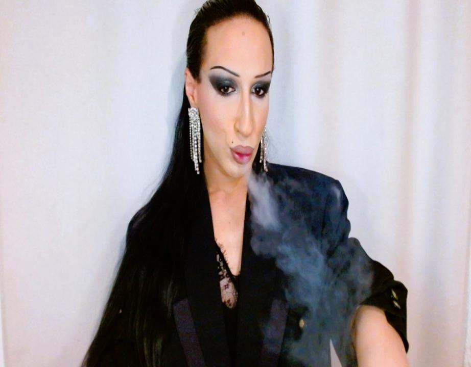 Webcam chat profile for SupremeMaestra: Dominatrix