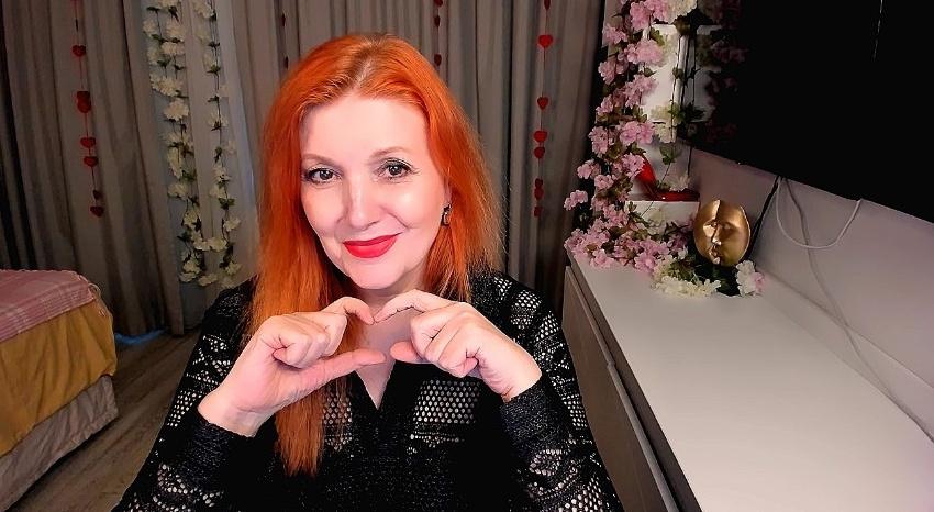 Webcam chat profile for AlmazFireFoxOne: Kissing