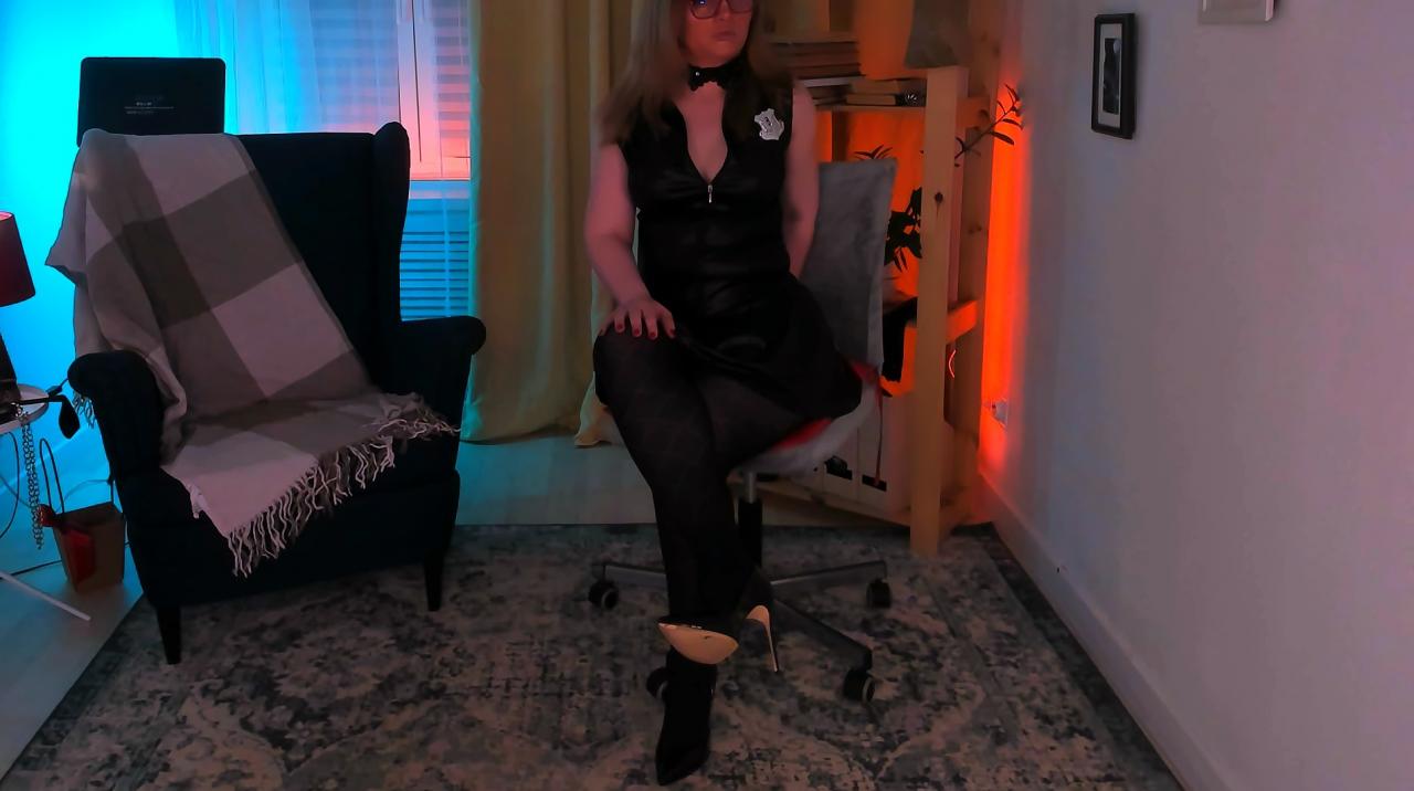 Webcam chat profile for AdelaideRosabel: Leather