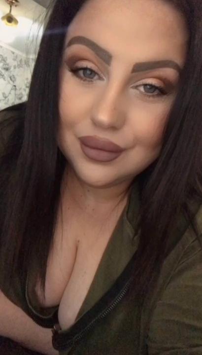 Webcam chat profile for MadisonN: Ask about my Hobbies