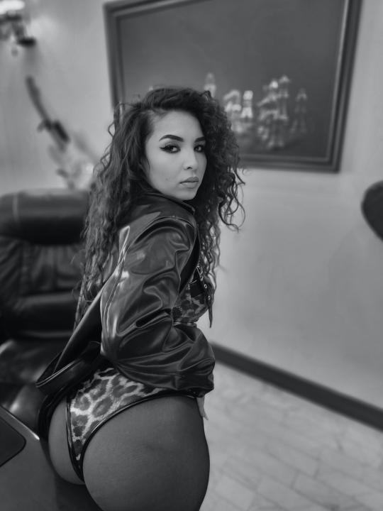 Webcam chat profile for KayaOcean: Dominatrix