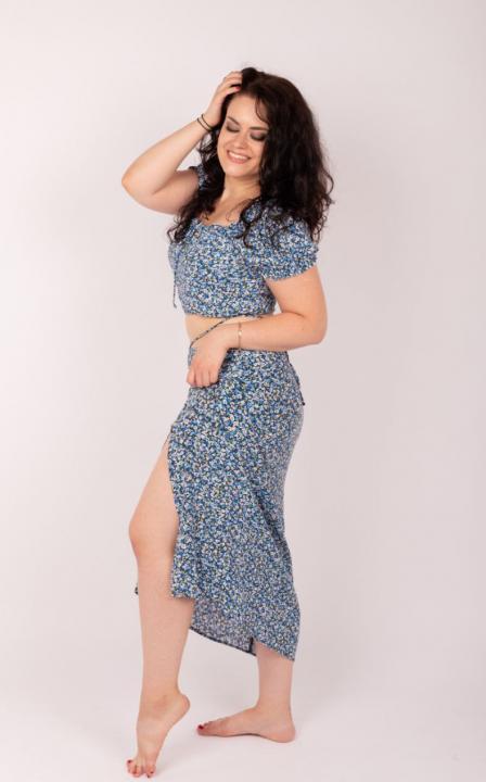 Webcam chat profile for Vikoniya: Ask about my Hobbies