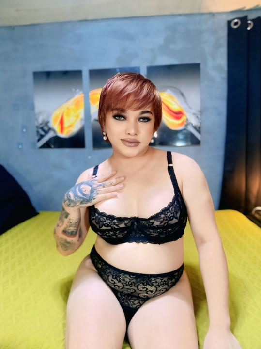 Webcam chat profile for DominantSanya: Bondage & discipline