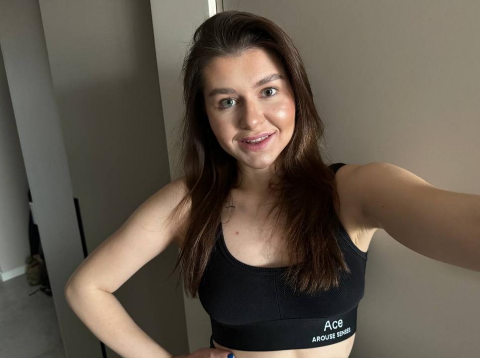 Webcam chat profile for HappyLady: Dancing
