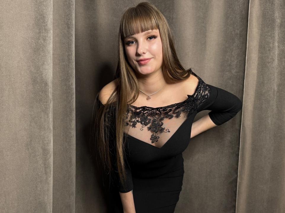 Webcam chat profile for LeonaStars: Leather