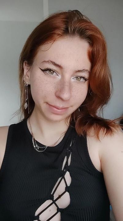 Webcam chat profile for Nanny: Ask about my Hobbies