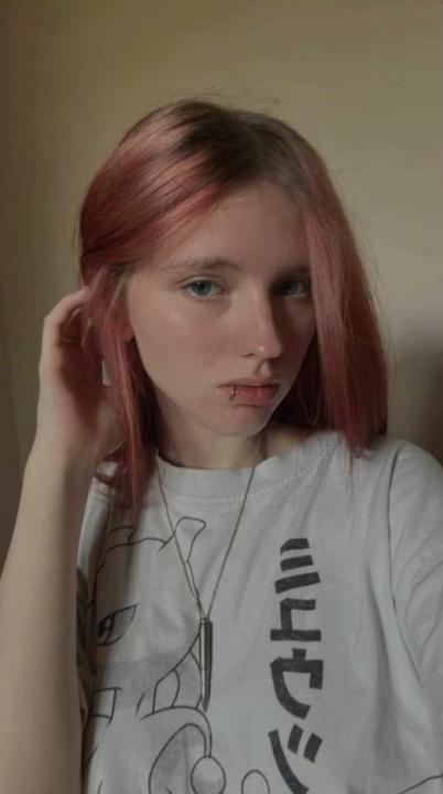 Webcam chat profile for Mar1ia: Ask about my Hobbies