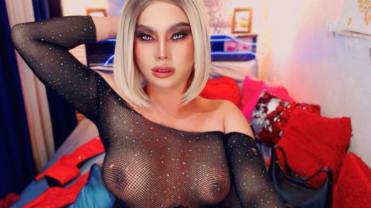 Webcam chat profile for TsQueenNhicolle: Bondage & discipline