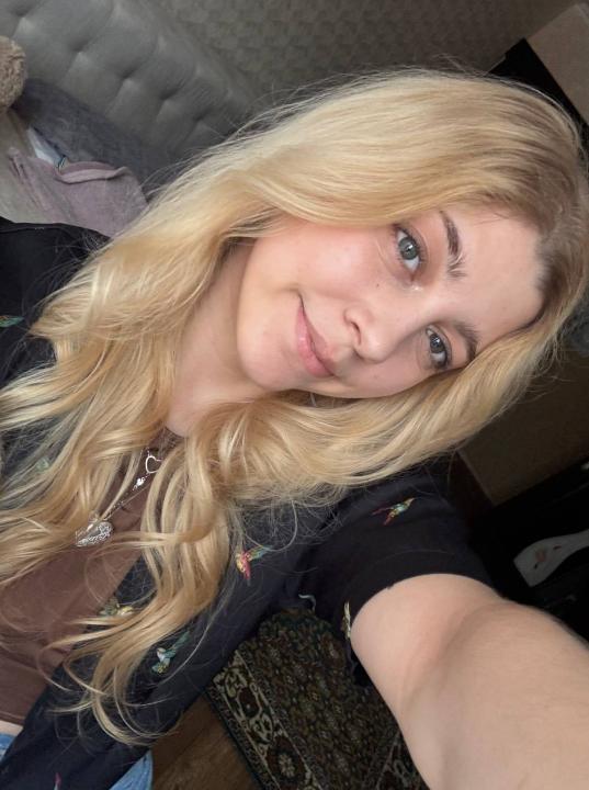 Webcam chat profile for Ro2xanna: Ask about my Hobbies
