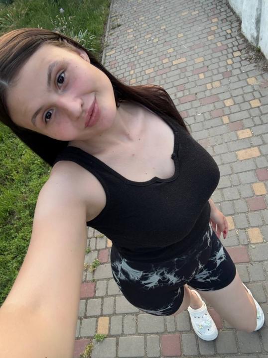 Webcam chat profile for Rebekka: Ask about my Hobbies