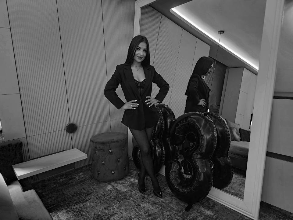 Webcam chat profile for VivianArwen: Dominatrix