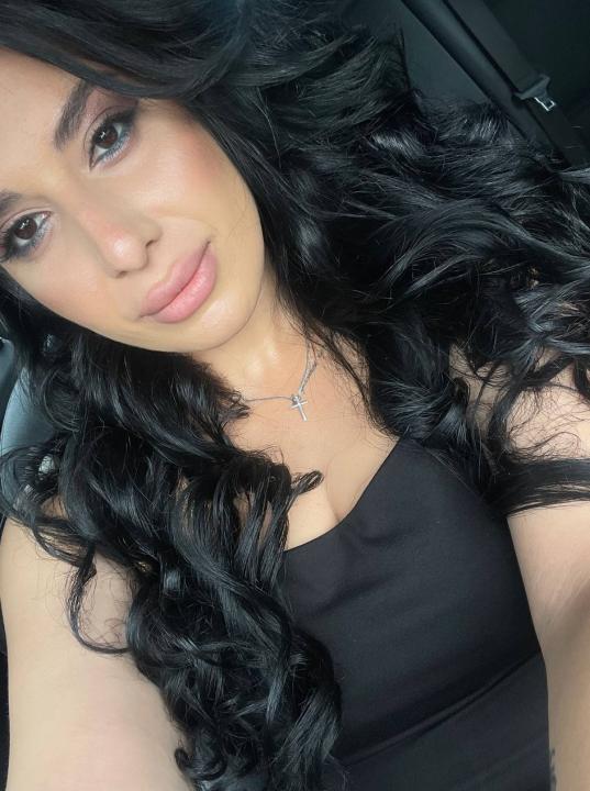 Webcam chat profile for 1MissWorldd