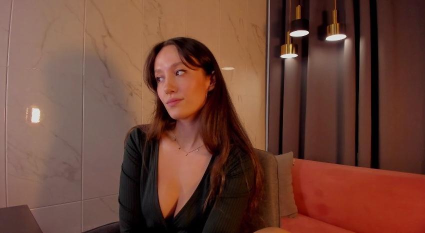 Webcam chat profile for AgnesGoddes: Legs, feet & shoes