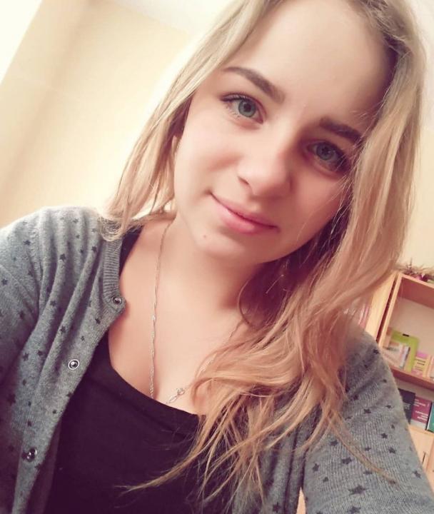 Webcam chat profile for LLusia: Ask about my Hobbies
