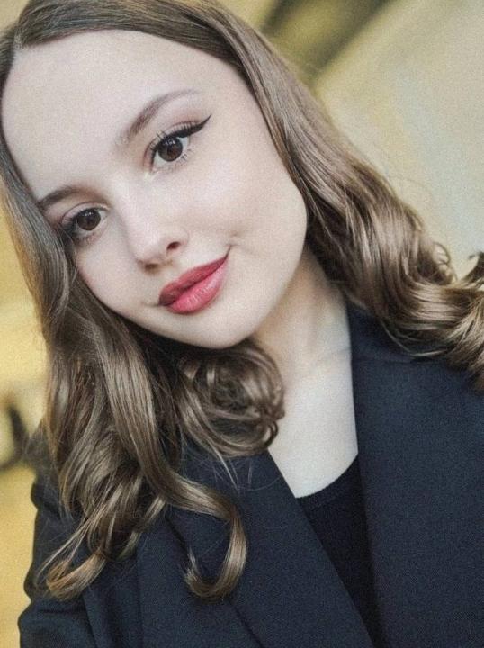 Webcam chat profile for FairyNova: Ask about my Hobbies