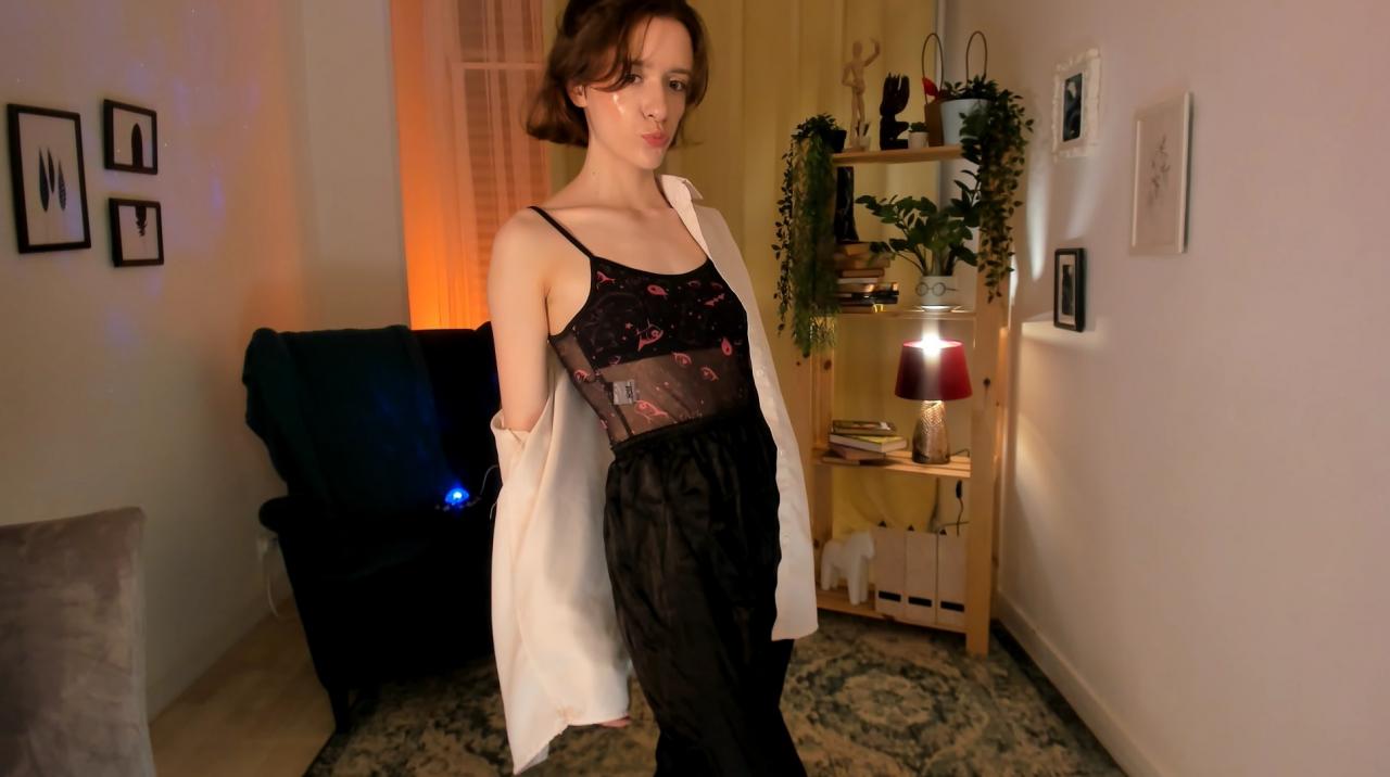 Webcam chat profile for FrancescaSmit: Kissing