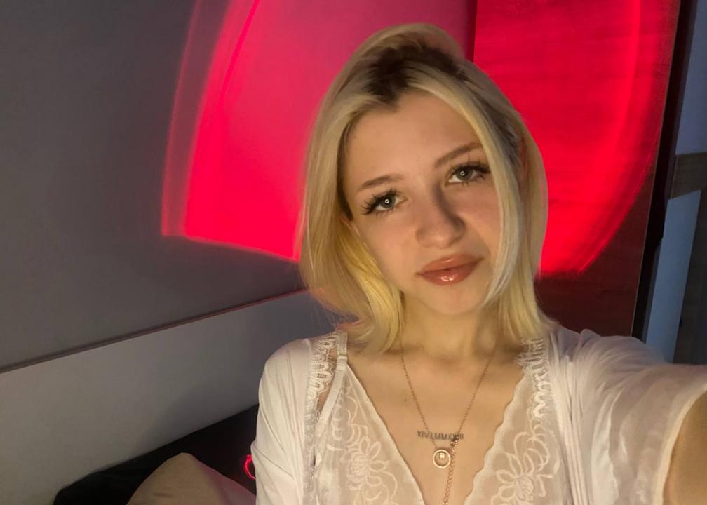 Webcam chat profile for 1Katty: Ask about my Hobbies