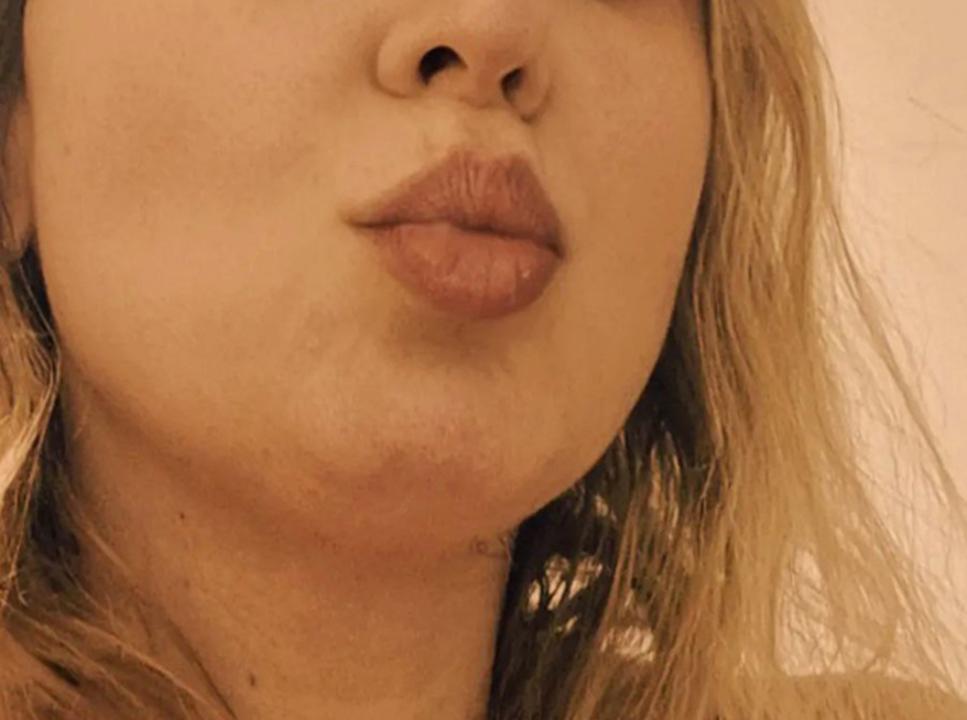 Webcam chat profile for MaryCroft: Ask about my other interests
