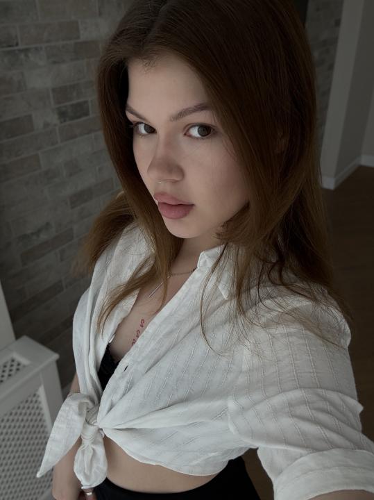 Webcam chat profile for Vikto4riia: Ask about my other interests