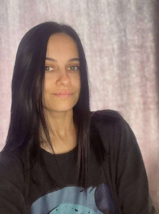 Webcam chat profile for KatherinA: Freckles