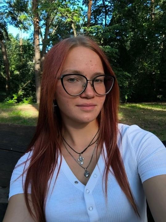Webcam chat profile for DarkRosePetal: Ask about my Hobbies