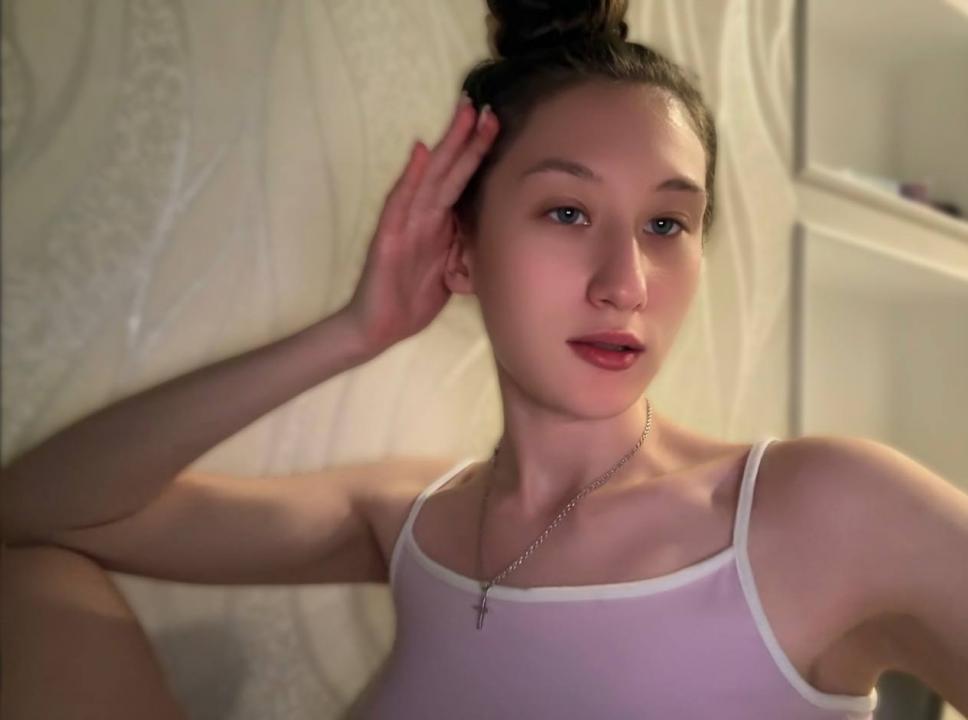 Webcam chat profile for KittyMur