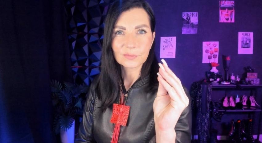 Webcam chat profile for MonicaCheerful: Dominatrix