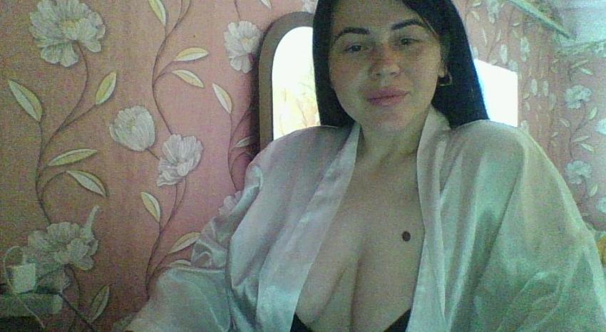 Webcam chat profile for KralyaGret