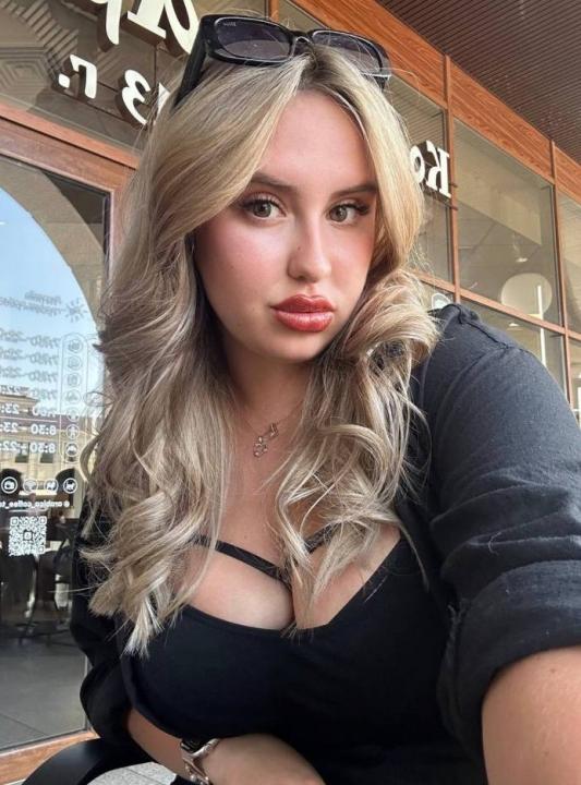 Webcam chat profile for Kat6hy: Ask about my other fetishes