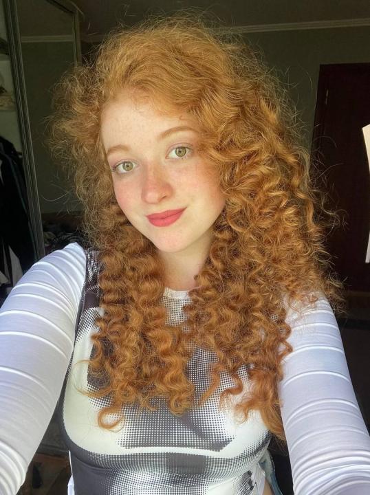Webcam chat profile for Andriana: Ask about my Hobbies