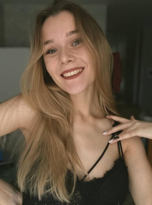 Webcam chat profile for SunnyAlicia24
