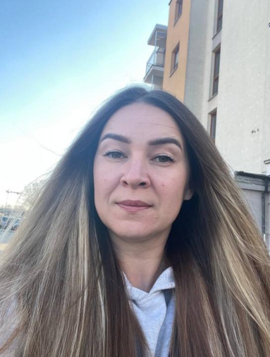 Webcam chat profile for LauraYou: Ask about my Hobbies