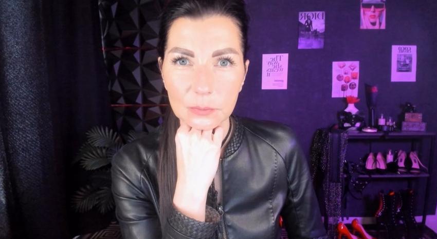 Webcam chat profile for MonicaCheerful: Dominatrix