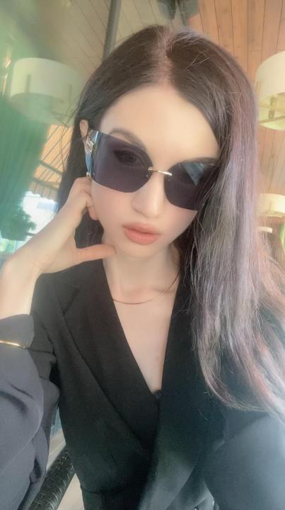 Webcam chat profile for AlisaSecrtAgent: Leather