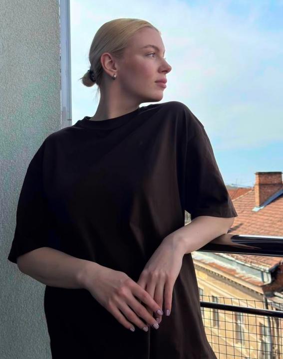 Webcam chat profile for WildMiia: Outfits