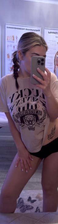 Webcam chat profile for CrazyCattt